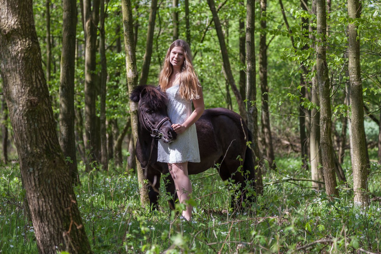 Bild 10 - Fotoshooting im Wald